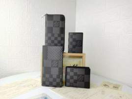 Picture of Louis Vuitton Wallets _SKUfw207949559fw